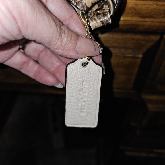 Coach Tan and Cream Shoulder Bag - Picture 9 of 9